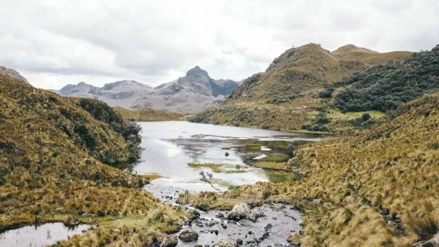 The serene Laguna Patoquinuas