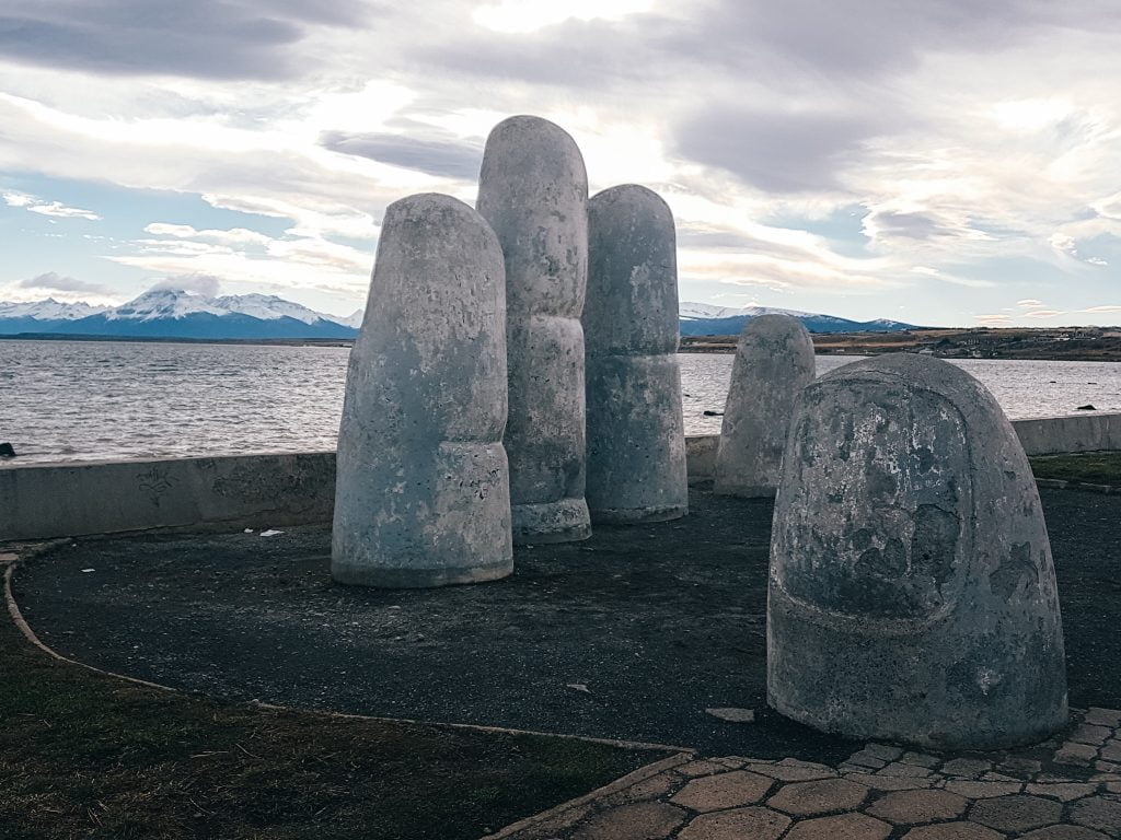 Monumento de la Mano