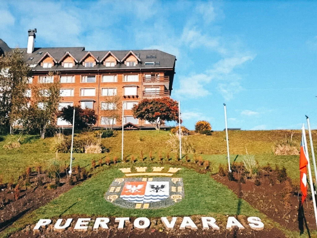 Puerto Varas sign