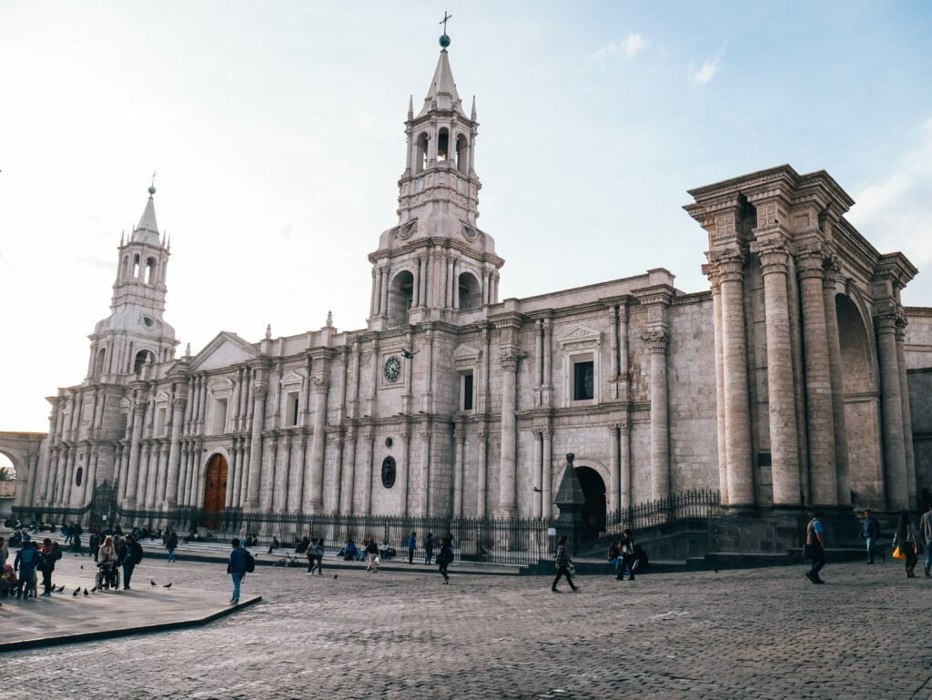 The stunning architecture around the Plaza de Armas