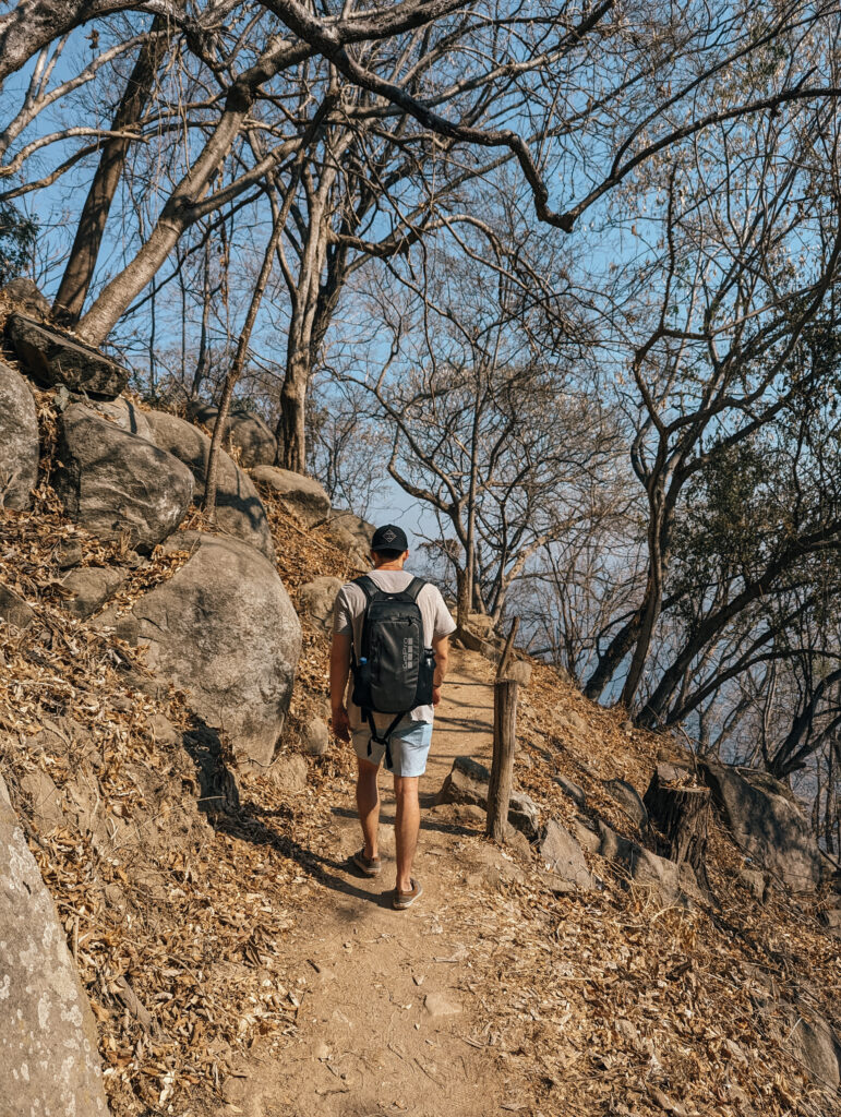 Matt hiking from Boca de Tomatlán to Las Ánimas