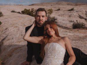 Read more about the article Our Desert Engagement Shoot – Plus Tips for Taking Your Own Engagement Photos