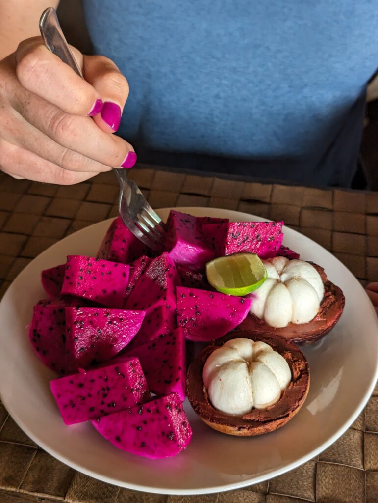 My sister got her nails done to match one of her favorite fruits - dragon fruit!