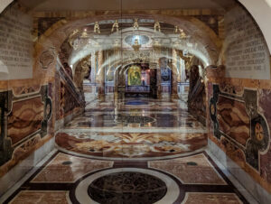 Read more about the article Visiting the Vatican Necropolis