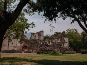 Read more about the article Visiting the Ruins of Convento de la Recolección – Antigua