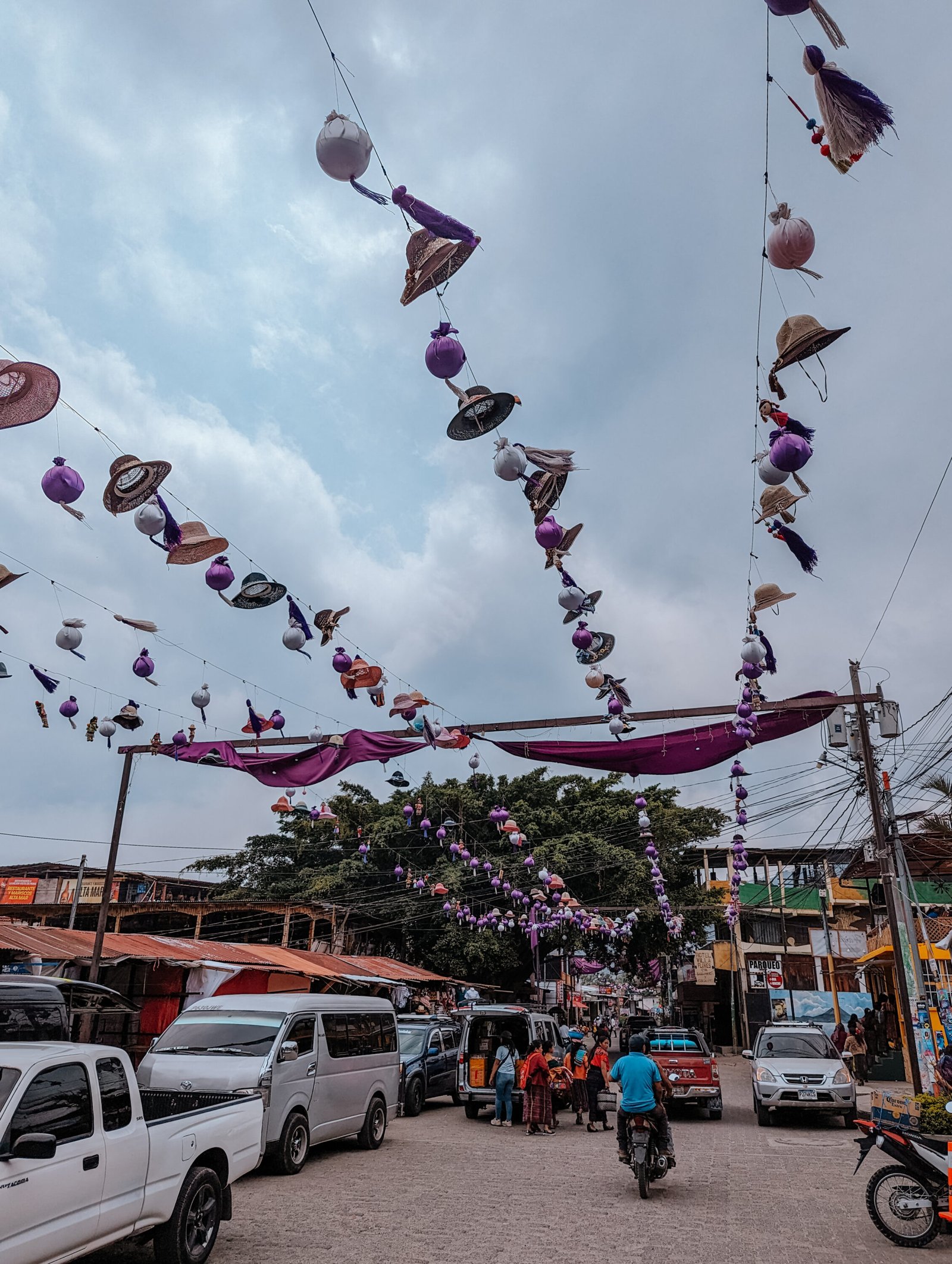 The bustling streets of Panajachel